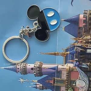 DISNEY'S MICKEY KEYCHAIN